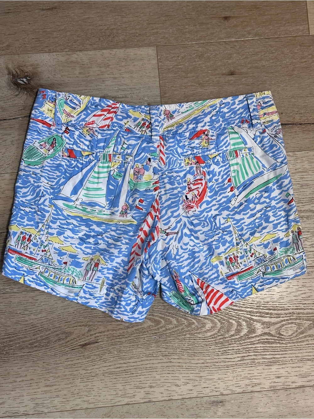 Lilly Pulitzer Callahan Shorts - Picture 4 of 4